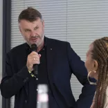 Burkhard Kieker, visitBerlin-Geschäftsführer, und Sängerin Jocelyn B. Smith auf der Bestival-Pressekonferenz