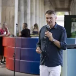 visitBerlin-Geschäftsführer Burkhard Kieker und Gero Dimter, Vizepräsident der Stiftung Preußischer Kulturbesitz, eröffneten gemeinsam die Kolonnaden Bar