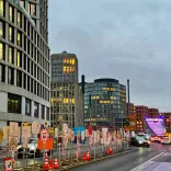 Berlins Plakatinstallation anlässlich 35 Jahre Mauerfall
