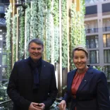 visitBerlins CEO Burkhard Kieker und Wirtschaftssenatorin Franziska Giffey