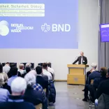 Dr. Michael von Rintelen, Leiter des Historischen Büros im BND, zur DDR-Expertise des BND, insbesondere in der Phase vor dem Mauerfall