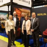 Staatssekretär Wolfgang Schyrocki besucht den visitBerlin-Stand auf der ITB