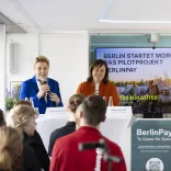 BerlinPay-Pressetermin auf der Spree