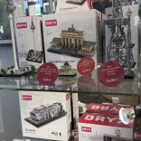 Neu im Sortiment: Berliner Wahrzeichen von BRYX in Berlins Tourist Infos