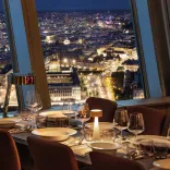 Restaurant Sphere von Tim Raue im Berliner Fernsehturm