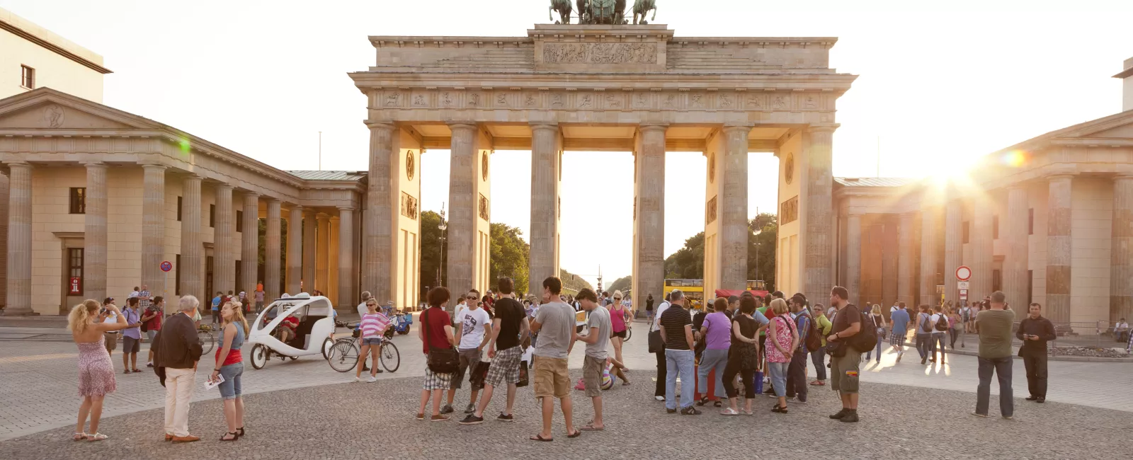Berlin-Besucher am Brandenburger Tor
