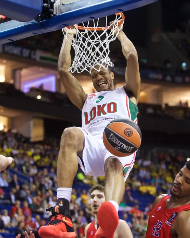 Foto: Final Four der europäischen Basketball-Liga in der Mercedes-Benz-Arena 