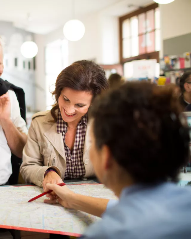 Foto: Beratung in der Berlin Tourist Info