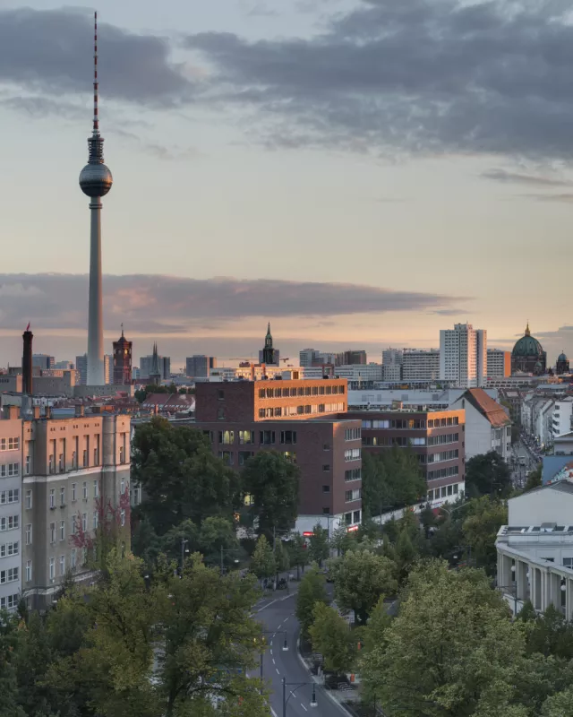 Fernsehturm-Blick vom Senefelder Platz