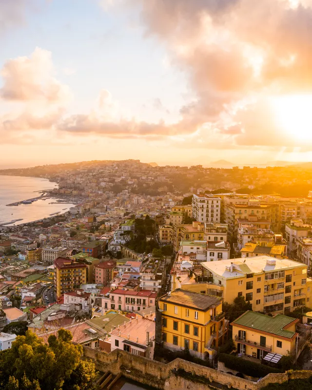 Stadt am Meer in Italien