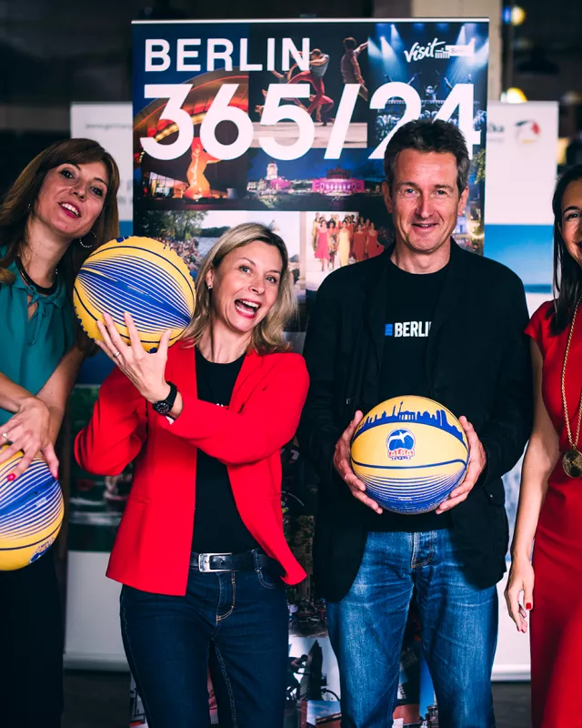 Foto: ALBA Event in Serbien