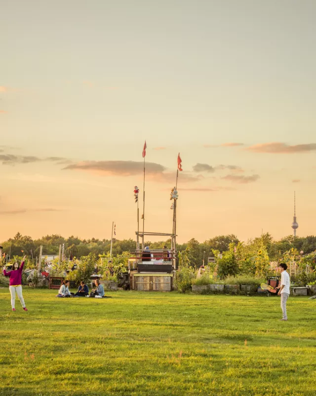 Tempelhofer Feld Tempelhofer Feld