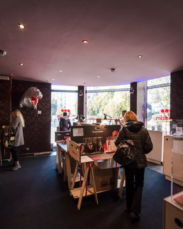 Pop into Berlin Warschau