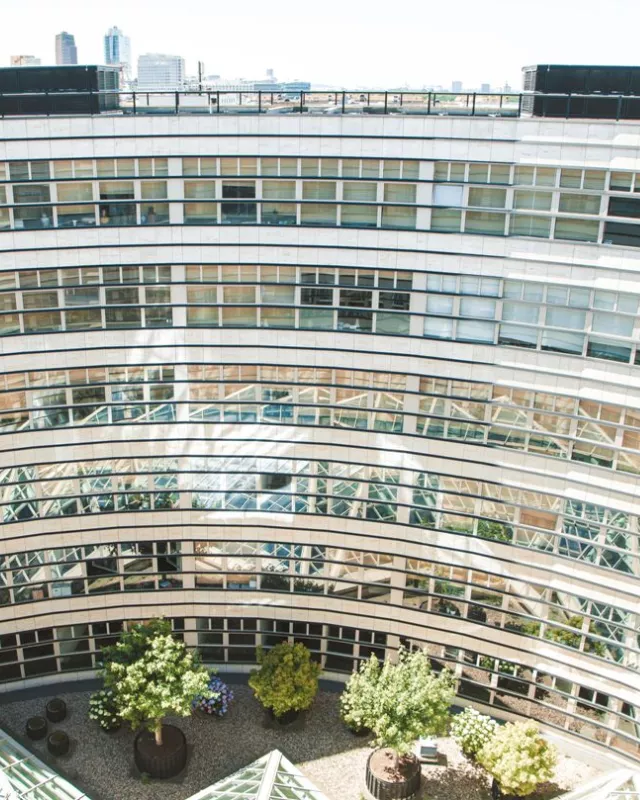 Innenhof der Meoclinic