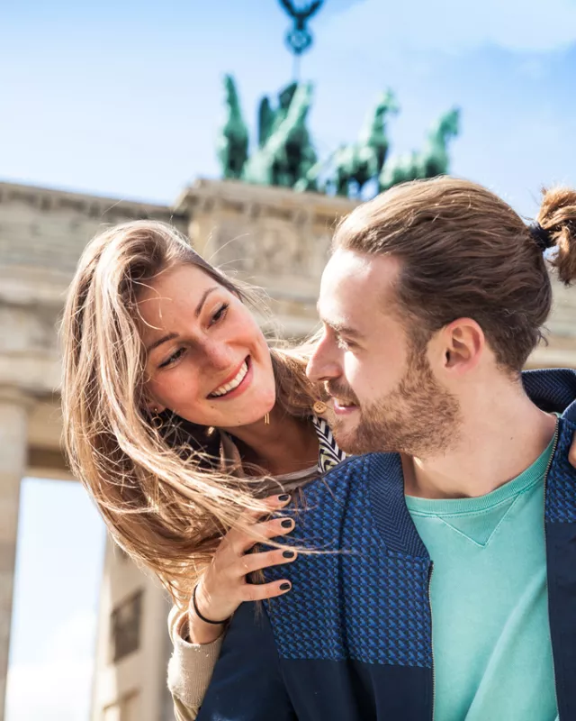 Paar am Brandenburger Tor