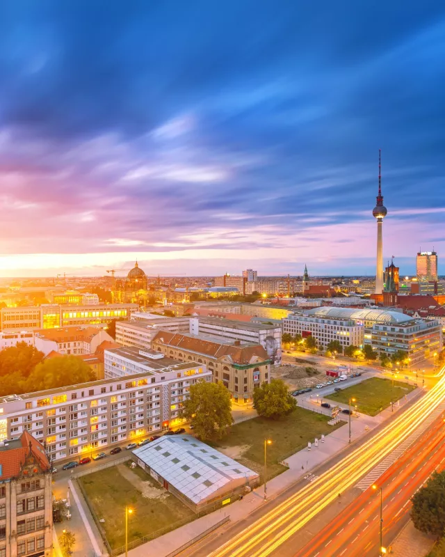 Skyline Berlin Mitte mit Fernsehturm
