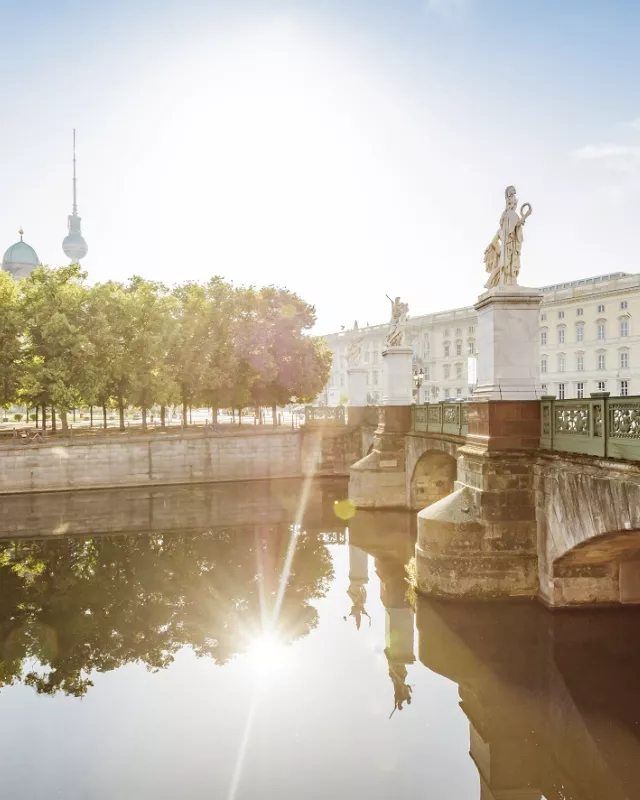 Panorama vom Humboldt Forum und dem Berliner Dom Panorama vom Humboldt Forum und dem Berliner Dom