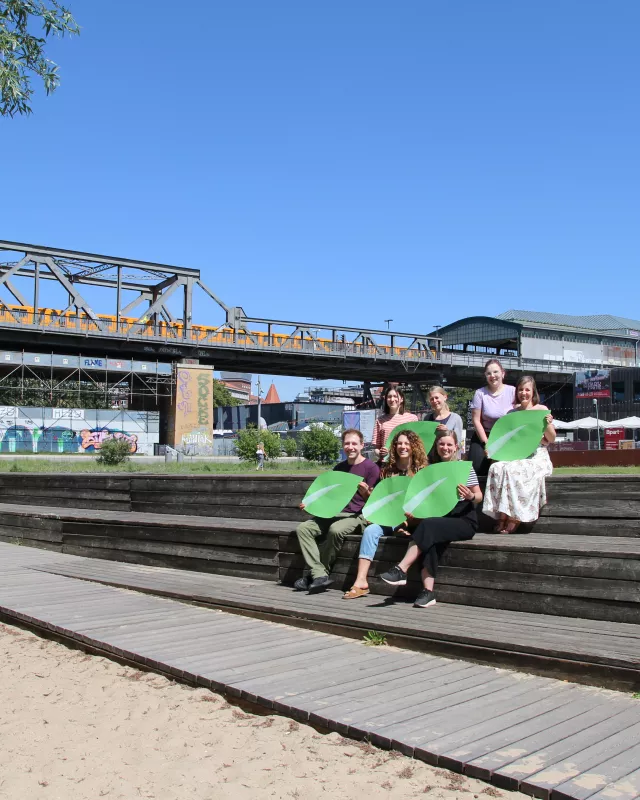Sustainable Berlin, CSR Blätter Park Sustainable Berlin Team im Park