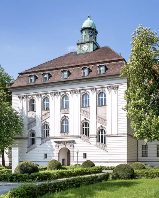 Nutzung NUR fuer Health-Website 12 Monate nach Einstellung - Deutsches Herzzentrum Berlin