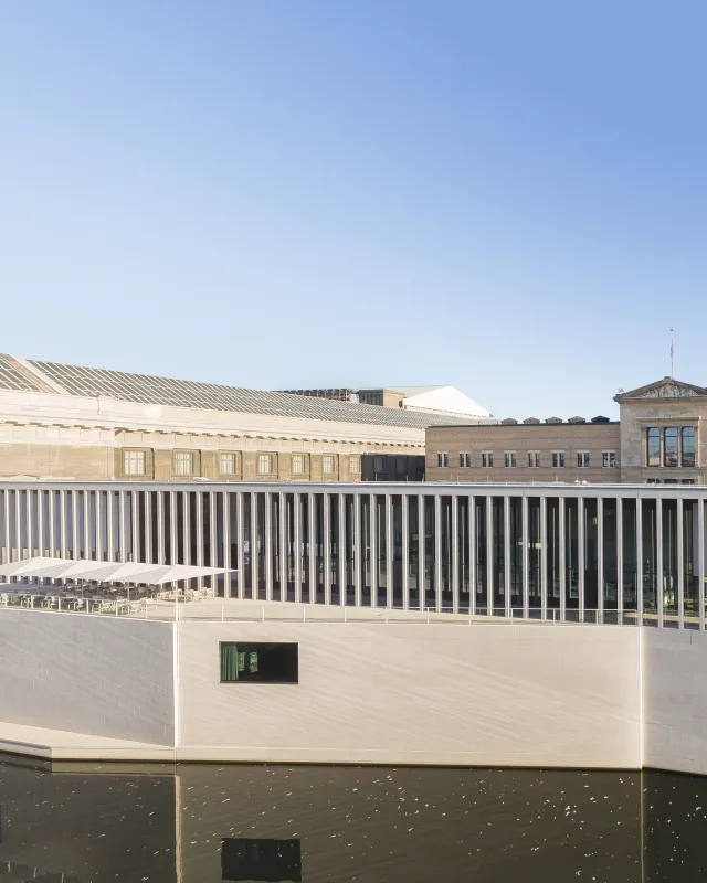 Blick auf das Pergamonmuseum und die James-Simon-Gallery