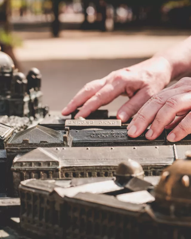 Menschen mit Sehbehinderung in Berlin Menschen mit Sehbehinderung in Berlin