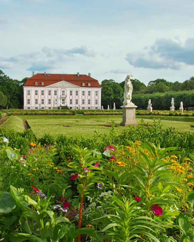 Im Tierpark Berlin - das Schloss Friedrichsfelde