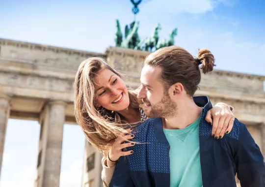 Paar am Brandenburger Tor