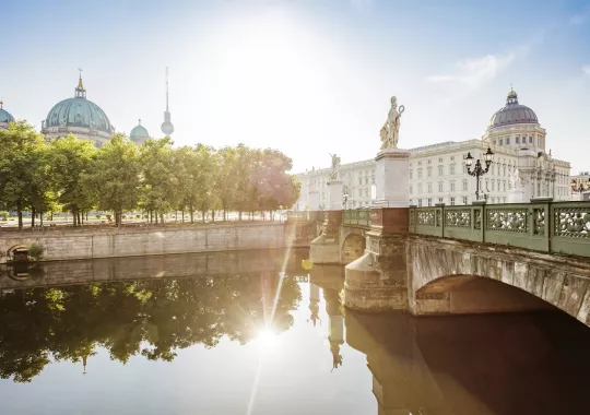 Panorama vom Humboldt Forum und dem Berliner Dom