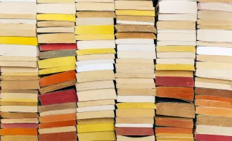 Bücherregal