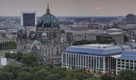 Blick auf den Berliner Dom in Mitte