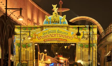 Der große Berliner Weihnachtsmarkt - Wintertraum am Alexa