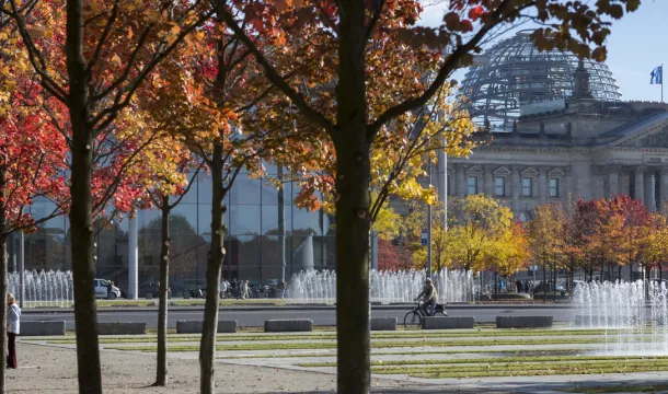 Regierungsviertel in Berlin im Herbst