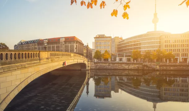 Spreeansicht auf Berlin-Mitte