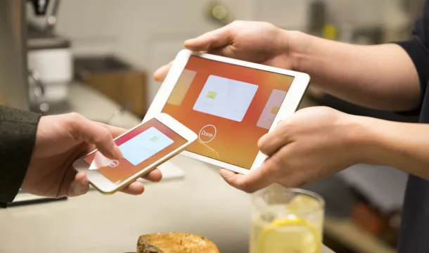 Bezahlung mit Smartphone und Tablet