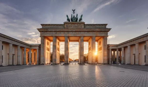 brandenburg gate at sunset