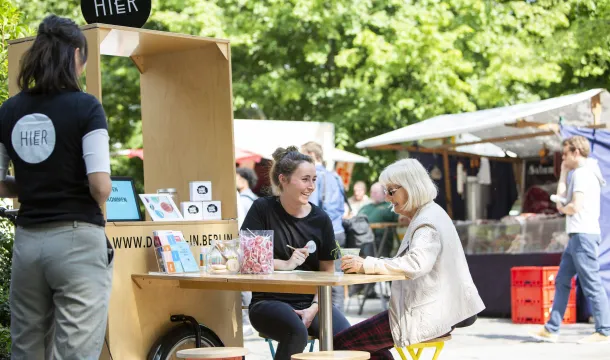 HIER_Mobil_Kieztour_c_visitBerlin_Foto_Dirk_Mathesius, Arkona Platz Berlin Mitte, 20190524