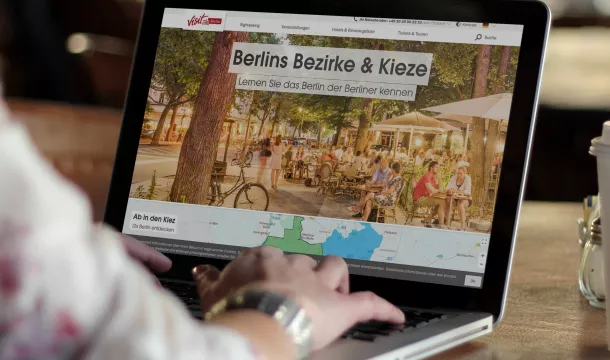 Bildschirm mit Screenshot Berlins Bezirke & Kieze