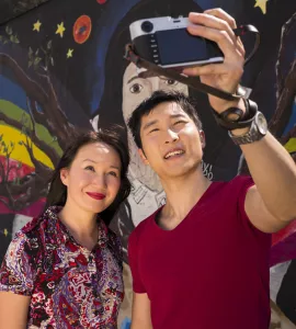 Sightseeing an der East Side Gallery