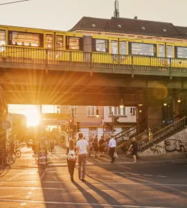 Hochbahn_Schoenhauser_Allee_Ecke_Eberswalder_Strasse.