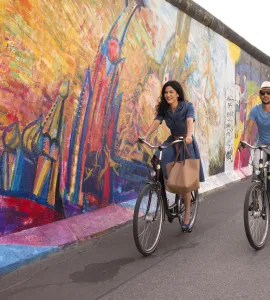 Radtour an der East Side Gallery