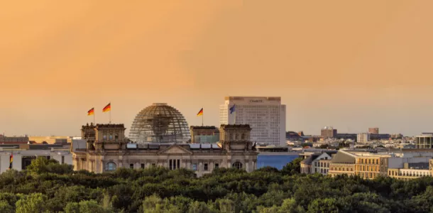 Panorama Mitte mit Charité - mehr Himmel