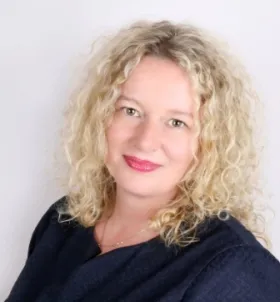 Portrait Jaqueline Bánfi Klinik Hygiea