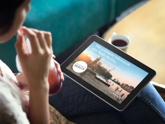Motiv Sommer-Kampagne auf Tablet 