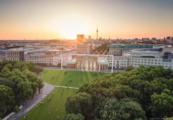 UEFA_Brandenburger Tor als Fußballtor