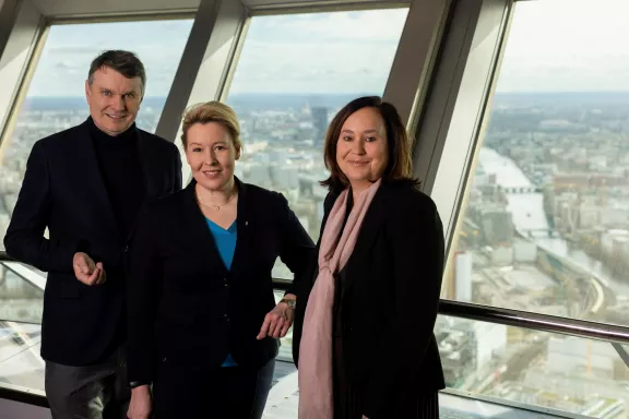 Burkhard Kieker, Franziska Giffey, Sabine Wendt auf dem Fernsehturm