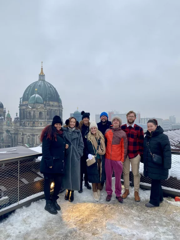 Gruppe vor dem Berliner Dom