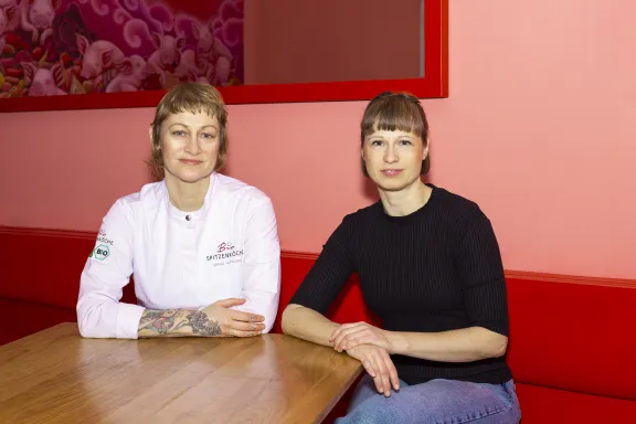 Sophia Hoffmann und Nina Christine Petersen im Happa in Berlin-Kreuzberg