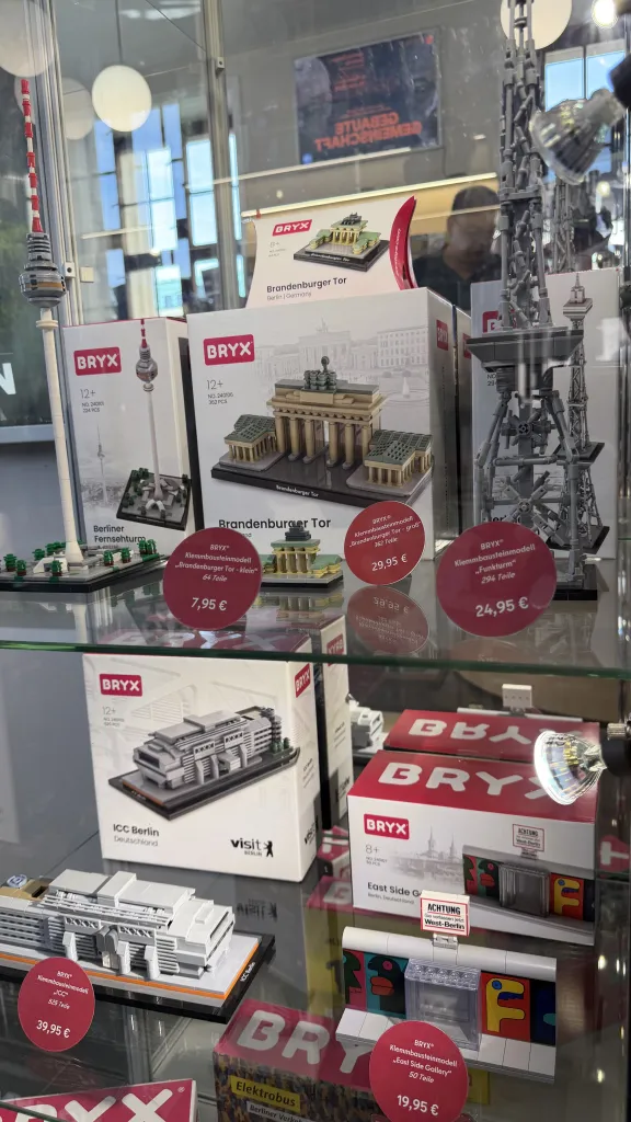 Neu im Sortiment: Berliner Wahrzeichen von BRYX in Berlins Tourist Infos