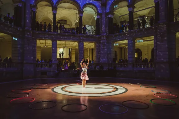 Hula Hoop Aufführung Lange Nacht der Museen 2017