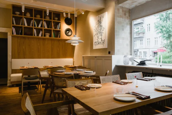Restaurant November